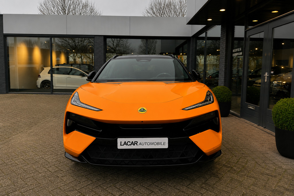 53974419-5.jpg